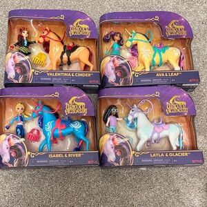Unicorn Academy Toys Set of 4 Riders and Unicorns NEW in Box